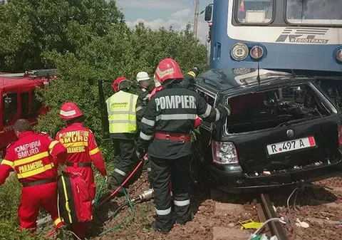 Sfâșietoare! Cei patru frați morți în accidentul din Bistrița au fost înmormântați