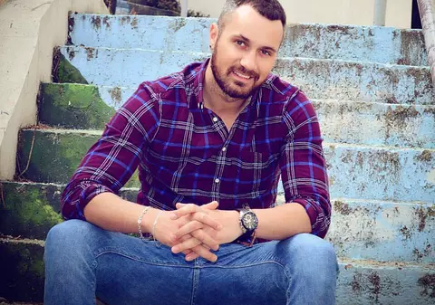 Cântărețul Phelipe a slăbit de la 90 la 77 de kilograme. Ce mănâncă în fiecare zi
