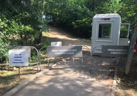 Primăria Capitalei interzice accesul pietonilor pe podul CFR din Parcul Herăstrău, dar "problema traversării lacului s-ar putea rezolva în curând"
