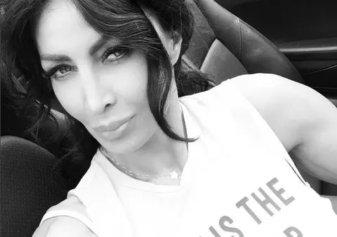 Mihaela Rădulescu, în costum de baie. I-au dat cu 20 de ani mai puțin