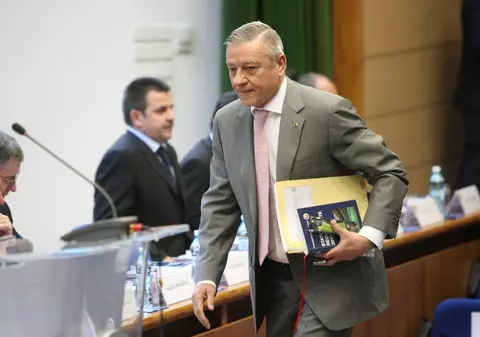 Mircea Sandu, prima reacție după ce a fost achitat în ”dosarul Craiova”. Are sechestru pe casă: ”O să mi-o ia cu tot cu mama, care are 87 de ani”?