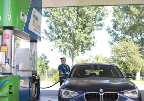 (P) Noua benzină  OMV MaxxMotion 100plus, disponibilă în toate stațiile OMV de la începutul lunii iunie