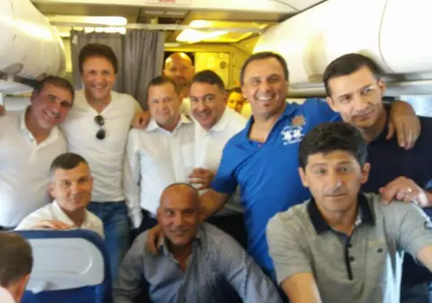 Generația de Aur îi pregătește lovitura decisivă lui Răzvan Burleanu. Un mare antrenor trece în barca tricolorilor de legendă! Anghel Iordănescu se va sufoca de mânie! FOTO ÎN ARTICOL