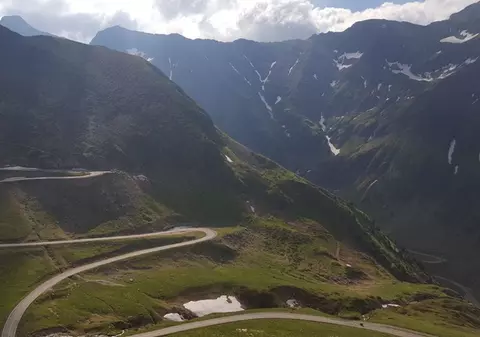 Trafic restricționat pe Transfăgărășan, pe 24 iunie 2017, timp de 30 de minute. Are loc competiția "Vidraru Bike Challenge"