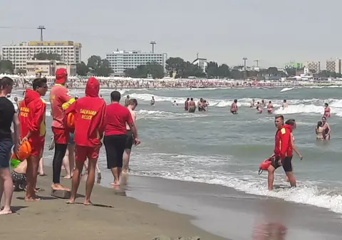 EXCLUSIV/ Cu ce se mai laudă hoții și escrocii pe litoral. Bronzează-te liniștit, polițiștii și jandarmii veghează