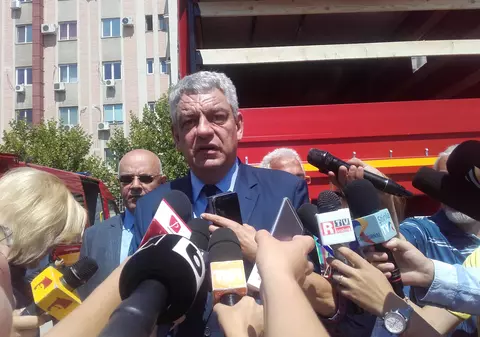 Premierul Tudose îi critică dur pe părinții care nu își vaccinează copiii: Îi condamnă la moarte, nu se mai poate vorbi despre drepturi părintești