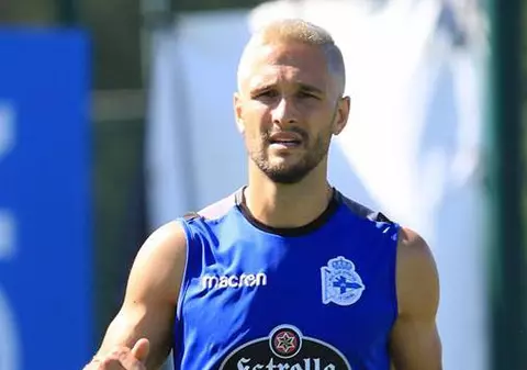 Fotbalistul Florin Andone s-a vopsit blond / GALERIE FOTO
