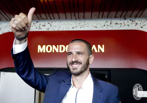 UPDATE. Bomba verii în Italia: Bonucci la AC Milan! Adversara Craiovei s-a întârit cu stoperul de la Juventus Torino. Mesaj pentru fanii lui Juve. Vine şi Lucas Biglia