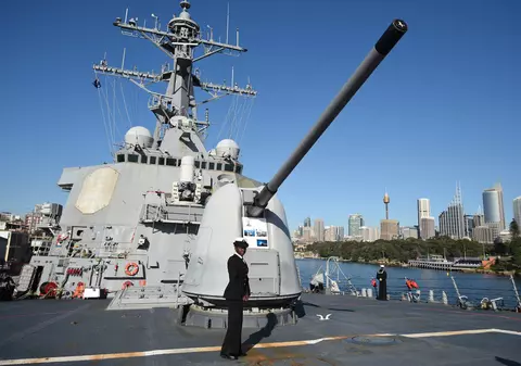 Dispută în Marea Chinei de Sud. China a trimis avioane de luptă deasupra unei nave americane