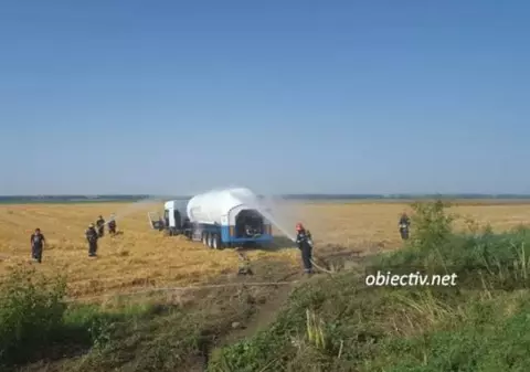 Doi oameni, morți într-un accident înfiorător în județul Ialomița. S-au ciocnit cu o cisternă cu 10 tone de azot