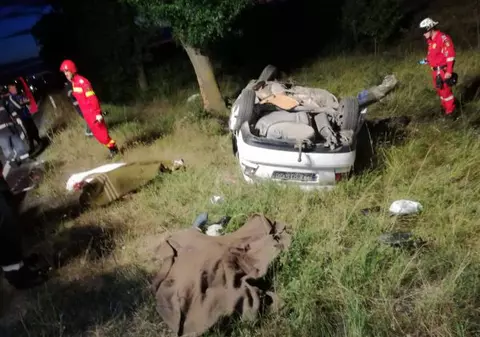 Accident grav în județul Arad. Trei persoane și-au pierdut viața