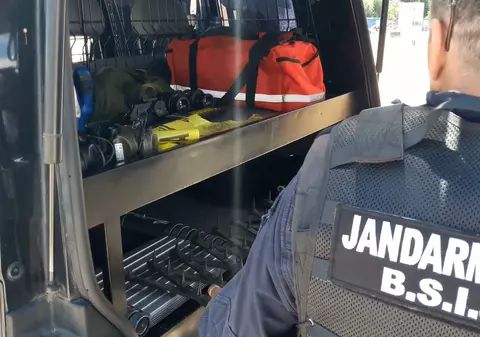 VIDEO | Trei adolescenți din Pitești, reținuți după un an pentru amenințări teroriste. Au amenințat că vor detona bombe pe Aeroportul Otopeni