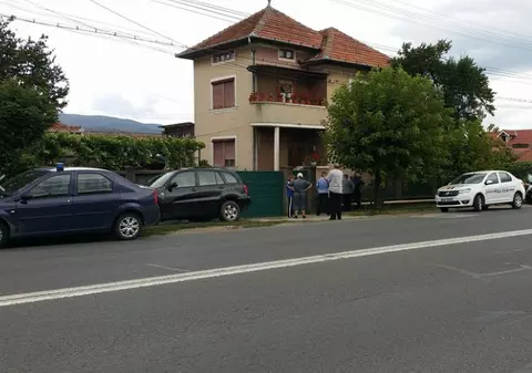 VIDEO/ Asasinat în Alba Iulia. O femeie a fost ucisă, iar fiul ei este în comă