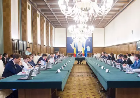 Pasiunile miniștrilor din Cabinetul Tudose: De la ceasuri, colecții filatelice, mașini și ambarcațiuni, la case și terenuri