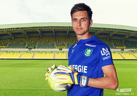 Franța, etapa a 7-a. Tătărușanu s-a apropiat cu Nantes de liderul PSG. Lyon, egal ”acasă”. Marseiile, victorie pentru Tapie. Clasamentul / VIDEO