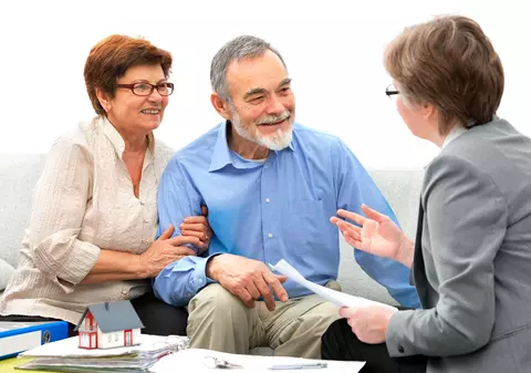 LIBERTATEA TE AJUTĂ: Un contract de vânzare-cumpărare între soți poate fi atacat de moștenitori?