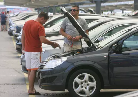 EXCLUSIV. 500.000 de mașini ”navetiste” amenință să blocheze Bucureștiul. Cifrele care prevestesc colapsul Capitalei