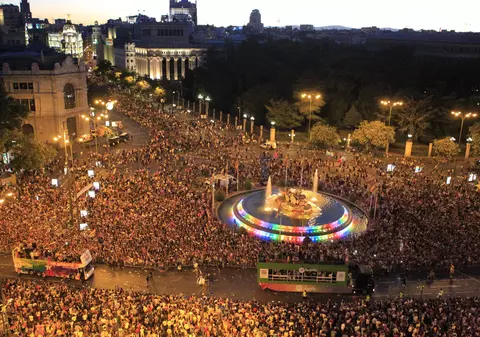 Sute de mii de oameni au luat parte la cel mai mare marș pride, în Madrid | FOTO