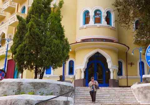 Controale la unități de cazare de pe litoral și din Băile Herculane. S-au dat amenzi în valoare de 50.000 de lei și au fost retrase mai multe certificate de clasificare