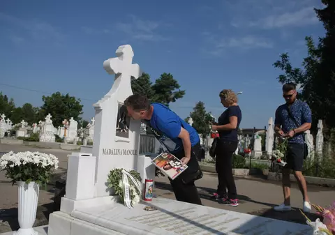 Pelerinaj la mormânt, la 7 ani de la moartea Mădălinei Manole. ”Sunt 7 ani de dor, de tristețe...”