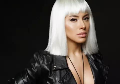 Nicoleta Nucă: “Toată dragostea şi energia pe care le am le împart la trei!”