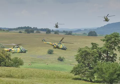 Bloomberg scrie despre baza NATO de la Cincu. Problemele de care s-au lovit francezii trimiși în România