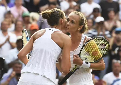 Rezultate nebune la Wimbledon. Karolina Pliskova a fost eliminată și Simona Halep poate ajunge lider mondial. Și la masculin au fost surprize
