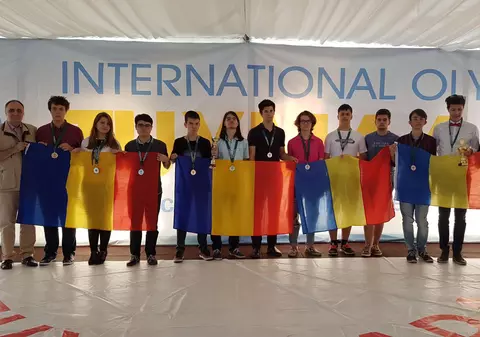 Elevii români au câștigat 11 medalii la Olimpiada Internaţională Pluridisciplinară Tuymaada din Rusia