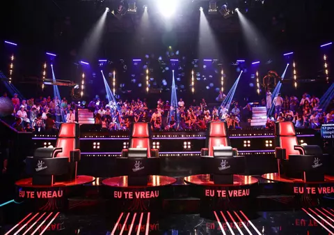 Prima imagine cu cei 4 jurați de la Vocea României în noua formulă. Pavel Bartoș i-a dat în vileag