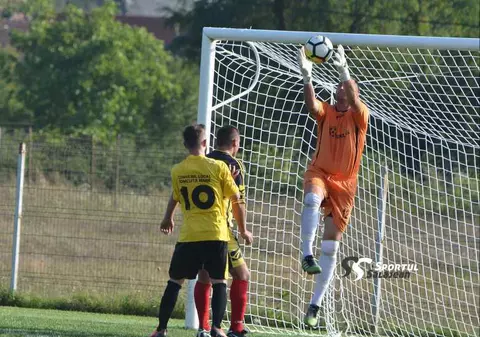 Un portar din România poate intra în Cartea Recordurilor: a marcat un gol şi a apărat un penalty în nici 30 de secunde | VIDEO