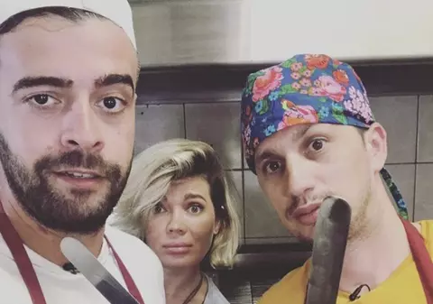 Gina, Speak și Flick, împreună în Grecia. “E greu, foarte greu”