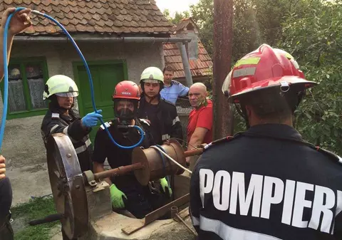 Bătrână găsită moartă într-o fântână din Zălan, județul Covasna