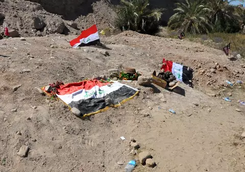 Irakul va spânzura 27 de persoane vinovate de masacrul ISIS din Tabăra Speicher