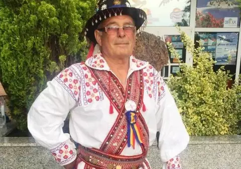 Povestea lui Vasile Pirciu, călușarul din Olt care a văzut lumea în pași de dans. A jucat călușul și pentru senatorii americani