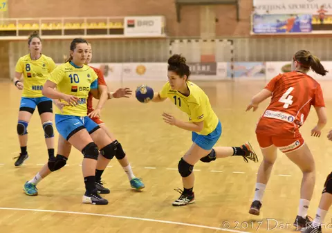 Start bun al naționalei feminine de handbal U17 la Campionatul European. Două victorii și calificare în Main Round. Azi, remiză cu Cehia