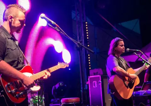 EXCLUSIV/Radu Almășan ”îngroapă” Bosquito din nou. A început propria carieră solo!