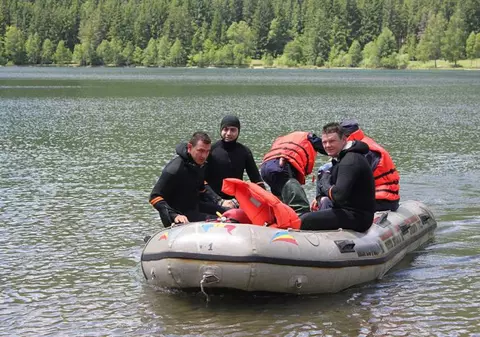 O femeie din Covasna s-a înecat în Olt. A căzut din căruța cu care voia să traverseze râul