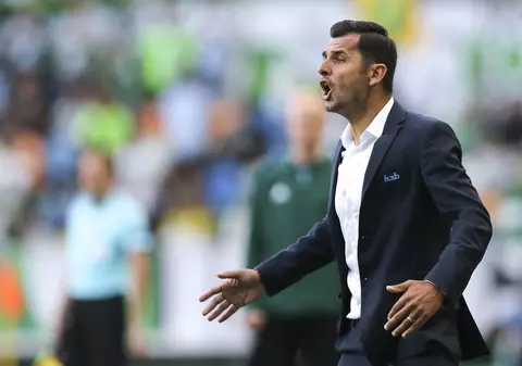 Dică a fost avertizat că alt antrenor îi vânează locul: ”Oare ce urmărește? Nu e frumos ce face”