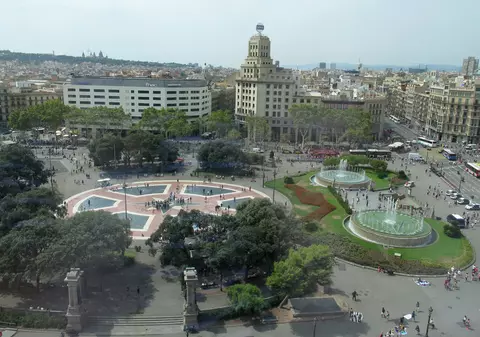 VIDEO | O nouă alertă în Barcelona! Placa Catalunya a fost evacuată din cauza unui pachet suspect