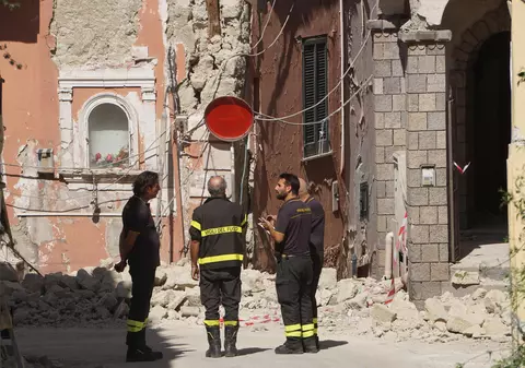 Cutremur în insula Ischia | Turiștii sunt rugați să nu plece din cauza seismului pentru a nu afecta și mai mult economia