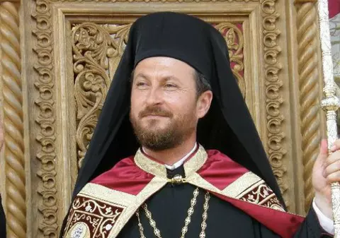 Editorial de Claudiu Săftoiu. Marea răbdare a Sfântului Sinod în cazul episcopului de Huși
