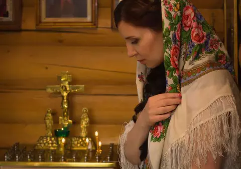 Ce miracole poate face semnul crucii! Tu cât de des te închini?