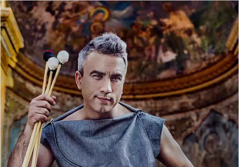 Zoli Toth coboară milităria din pod în noua sa trupă. ”Nimeni nu are voie să vină în turnee cu iubitul ori iubita”