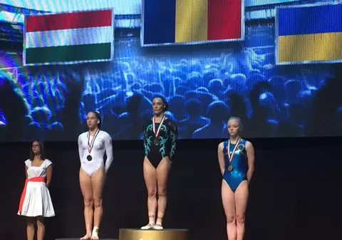 Cătălina Ponor, aur la bârnă și argint la sol, Marian Drăgulescu, aur la sărituri la Cupa Mondială din Ungaria