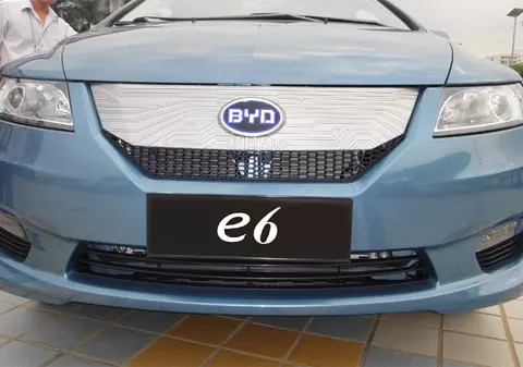 China pregătește revoluția anti-Tesla. Cel puțin 10% din autoturismele vândute în statul asiatic trebuie să fie electrice din 2019