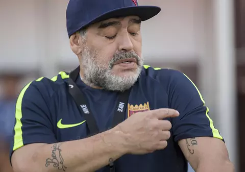 Maradona l-a numit șarlatan pe selecționerul Argentinei