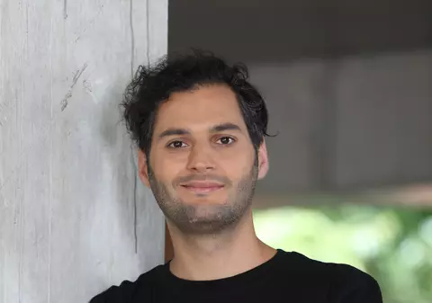 EXCLUSIV | Omid, personajul exotic de la show-ul "Visuri la cheie". Arhitectul iranian are o poveste de viață incredibilă | FOTO