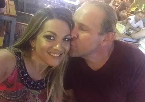 De la Spitalul de Urgență, la Starea Civilă. Vali Crăciunescu renunță la burlăcie, la 44 de ani