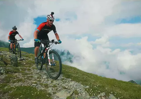 CARPATHIAN MTB EPIC, o competiție ciclistă spectaculoasă organizată în premieră / GALERIE FOTO
