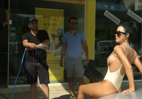 EXCLUSIV/ Daniela Crudu e obsedată să nu aibă nicio fărâmă de grăsime. Face detoxifiere cu supe, ceaiuri și sucuri